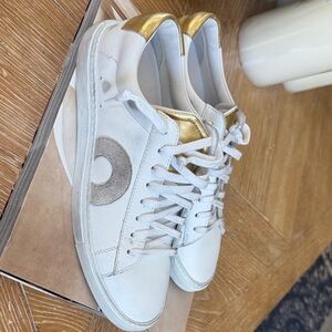 Oliver Cabell White Leather Sneakers with Gold Heel and Tongue